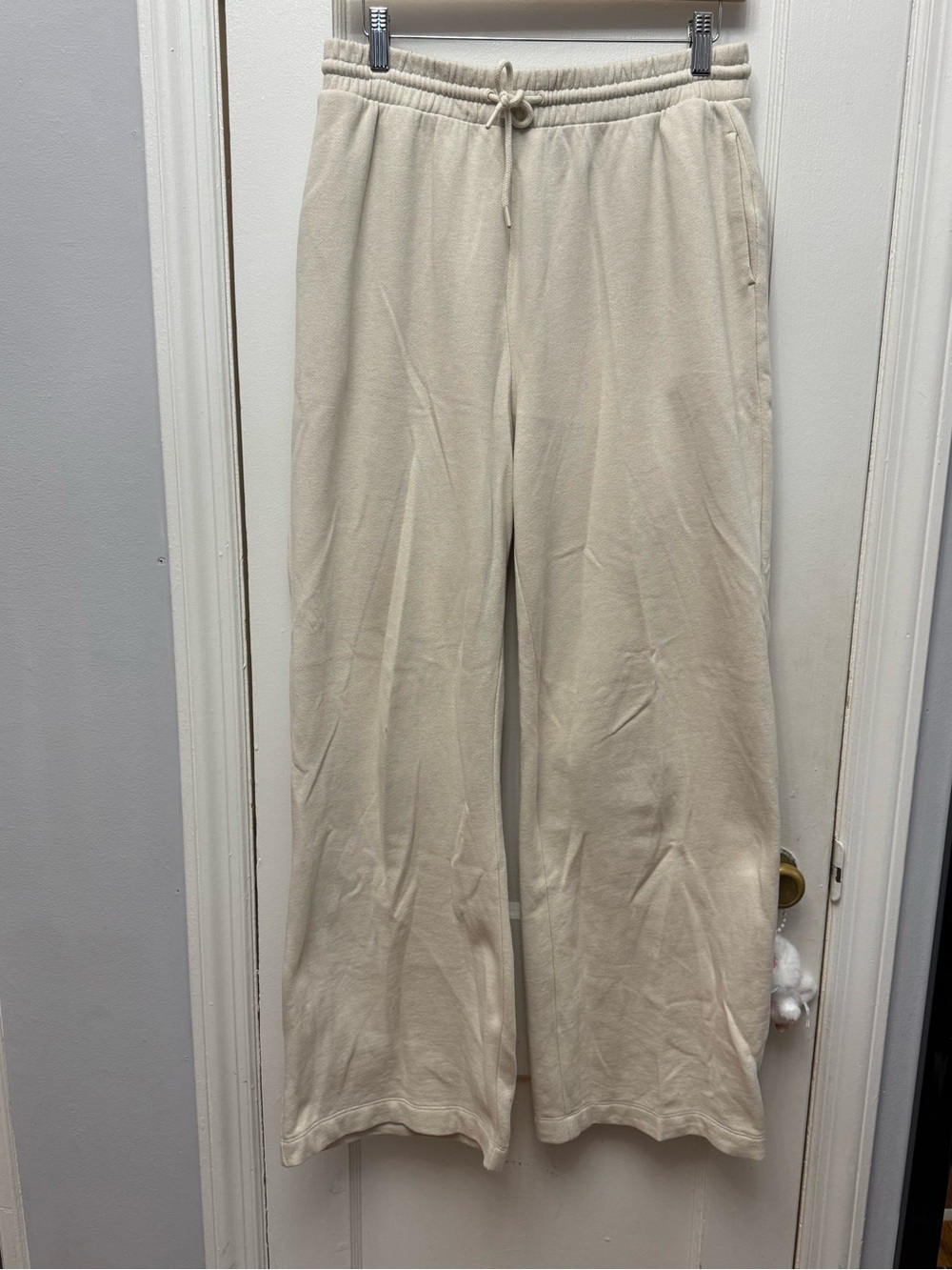 Old Navy Cream Wide-Leg Drawstring Sweatpants